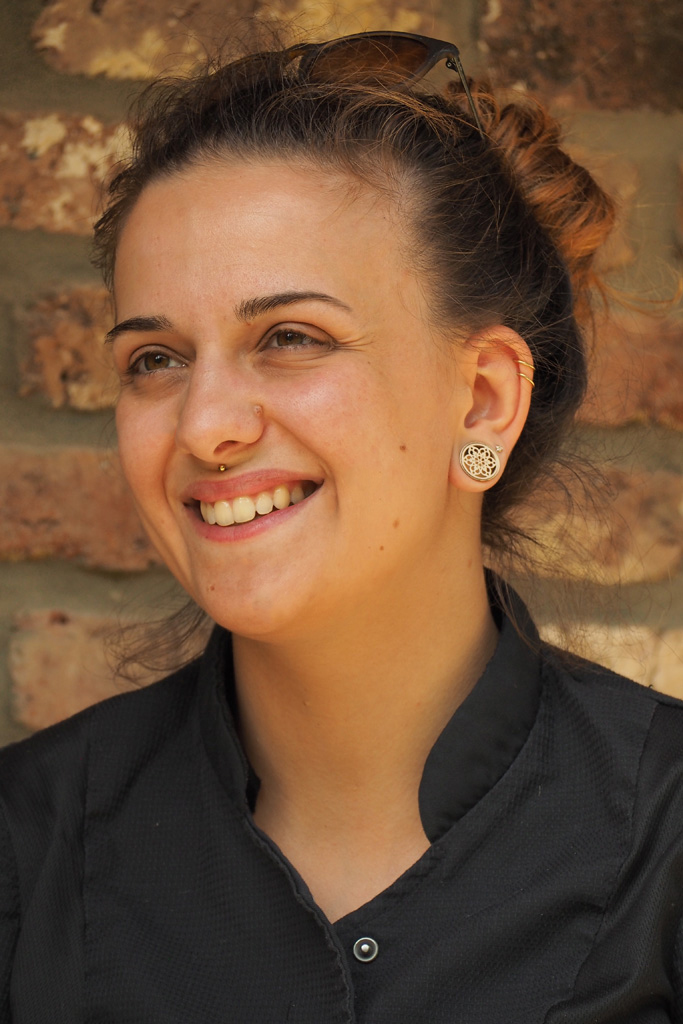 Portrait d'Elise Rigotti, artisan sellier-bourrelier à Bouge près de Namur